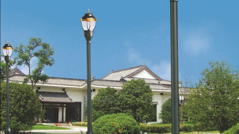 客厅照明新趋势：智能吸顶灯如何打造现代家居体验**